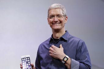 Apple Watch bit će dostupan van SAD-a u travnju, kaže Tim Cook