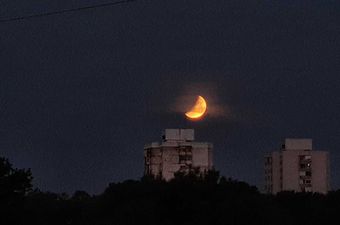Pomrčina Mjeseca - 1