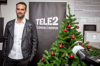 Tele2 predstavio nove božićne ponude, poklon od 1GB prometa svim korisnicima