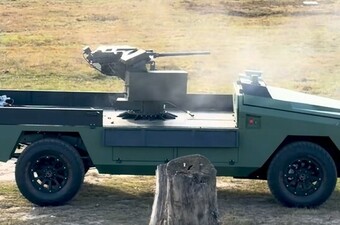 Ukrajinski kopneni borbeni dron Protector