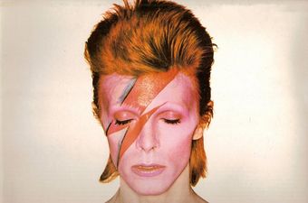 12 modnih faza Davida Bowiea