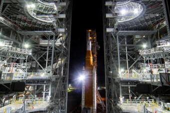NASA-ina raketa Space Launch System (SLS) s kapsulom Orion