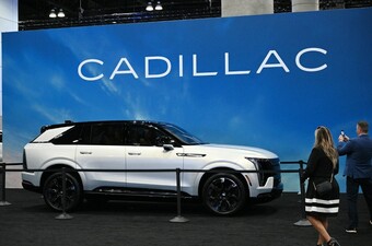Cadillac Escalade IQ