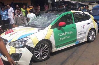 Google Street View automobil sudjelovao u dva sudara - vozač pobjegao!