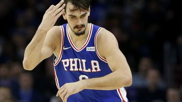 Dario Šarić slavi tricu