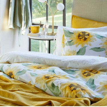 H&M Home posteljina na suncokrete