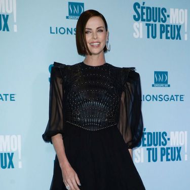 Charlize Theron u oklop-haljini modne kuće Dior - 3