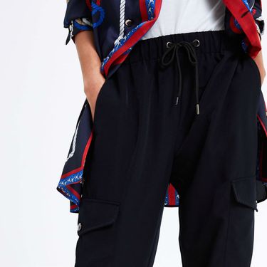 Laganije crne hlače iz trgovina - 1