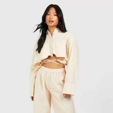 Boohoo hlače, 17,79 eura