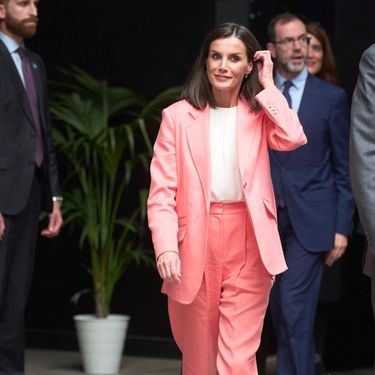 Kraljica Letizia u Hugo Boss odijelu - 5