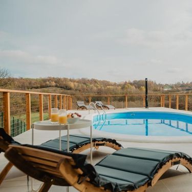 Drvena kuća Babylonica blizu Petrinje