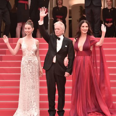 Carys Douglas lani u Cannesu s roditeljima - Catherine Zetom-Jones i Michaelom Douglasom