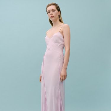 Ružičasta haljina dolazi u veličinama od XS do L