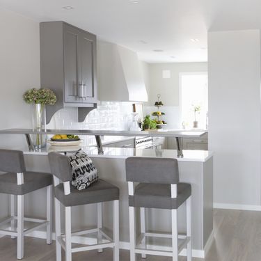 Stan vrhunski uređen u neutralnim tonovima - 11