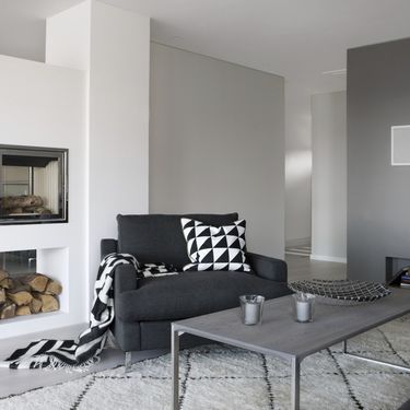 Stan vrhunski uređen u neutralnim tonovima - 12