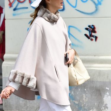 Street style mama u mokasinama podstavljenima krznom - 1