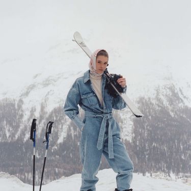 Kombinezon od trapera brenda Izakova