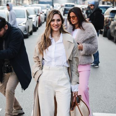 Beatrice Valli u bijelim hlačama