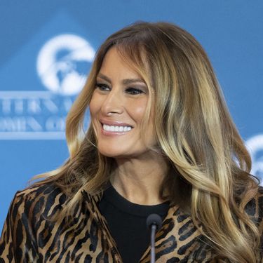 Melania Trump u kaputu američke dizajnerice Milly Park - 6