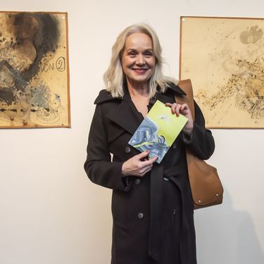 Ksenija Pajić u crnom baloneru