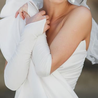 Mladenka u vjenčanici