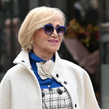 Elegantna dama u šetnji centrom Zagreba