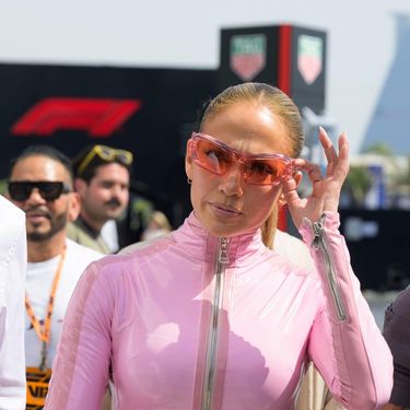 Jennifer Lopez na F1 stazi u Saudijskoj Arabiji 2025. - 2
