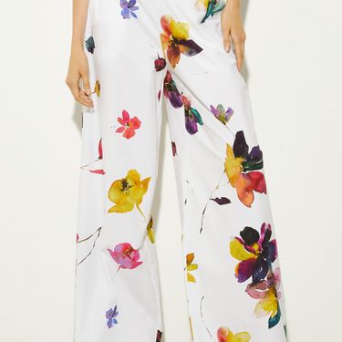 Danijela Martinović nosi hlače brenda MAX&Co.