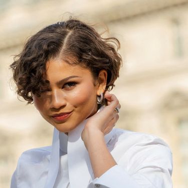 Zendaya je nedavno oduševila kovrčavom verzijom bixie frizure