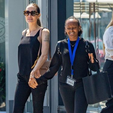 Angelina Jolie u hlačama skinny kroja - 3