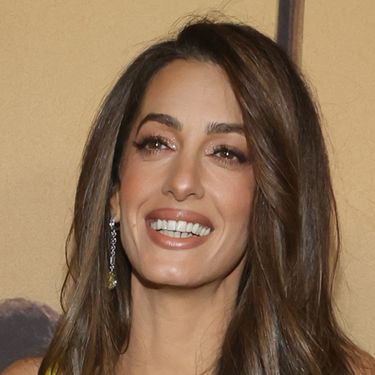 Amal Clooney u Diorovoj haljini iz kolekcije proljeće/ljeto 2004. - 5