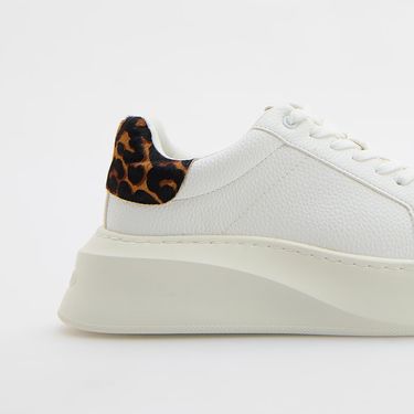 Reserved tenisice, 39,99 eura