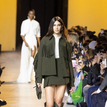 Khaki boja je jedna od boja koje će obilježiti jesen