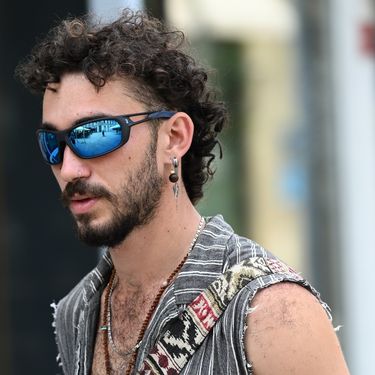 Muškarac sa špice oduševio je kul stavom i kombinacijom