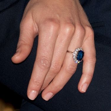 Zaručnički prsten princeze Diane kojim je princ William zaručio Catherine Middleton