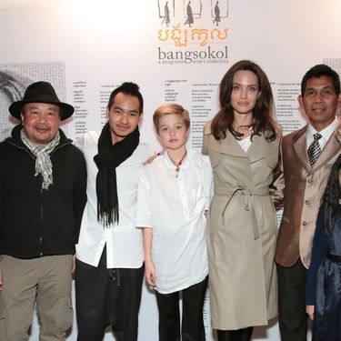 Maddox, Shiloh i Angelina na manifestaciji 'Bangsokol: A Requiem for Cambodia'