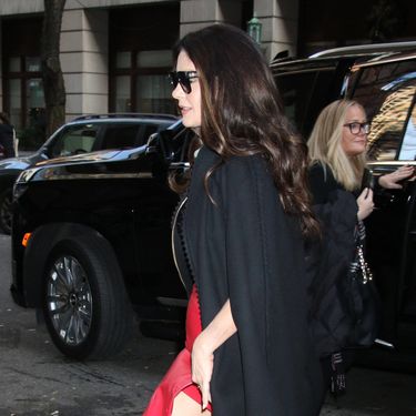 Catherine Zeta-Jones nosi cipele s punom petom od pleksiglasa Maison Martin Margiela for H&M - 2