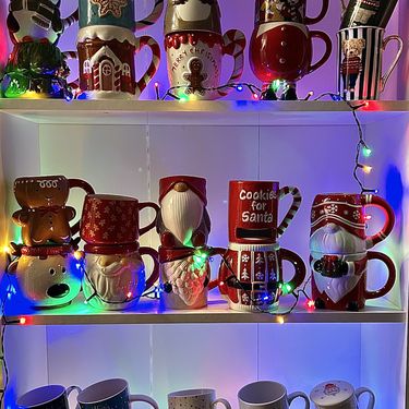 Impresivna kolekcija božićnih šalica Mateje Hlašć iz Zagreba - 8