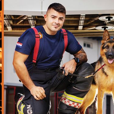 Zagrebački vatrogasci snimili su kalendar sa psima i macama iz Dumovca - 6