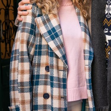 Hana Huljić Grašo u kaputu brenda Reserved