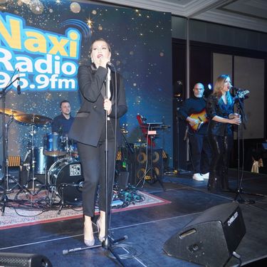 Nina Badrić nastupila je na rođendanu radija Naxi