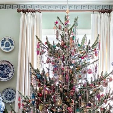 Lamete se sjajno uklapaju u božićne dekoracije