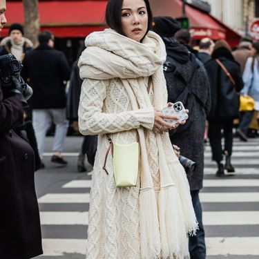 Pletena haljina u street style izdanju s Pariškog tjedna mode