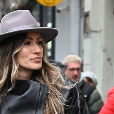 Ulična moda Muglerove traperice na zagrebačkoj špici - 1