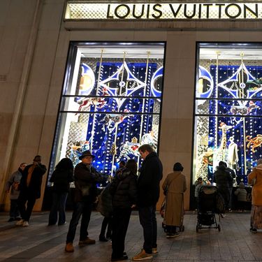 Božićna atmosfera u Parizu 2024. godine - 1