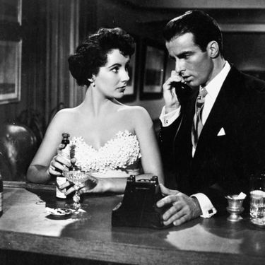 Kultna haljina Elizabeth Taylor iz filma 'Mjesto pod suncem' - 3