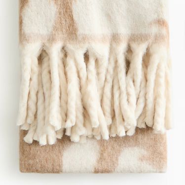 H&M Home, deka, 39,99 eura