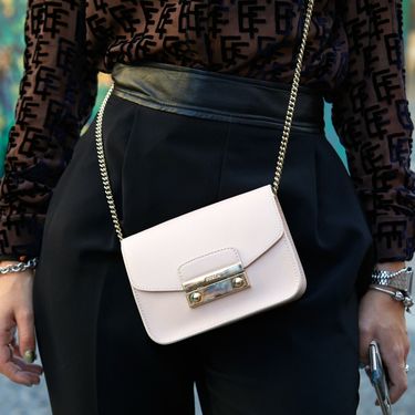 Crne hlače su modni klasik stvoren za sve prigode