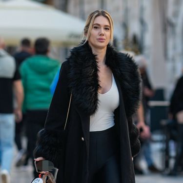 Dubrovačko street style izdanje u tajicama i čizmama iznad koljena