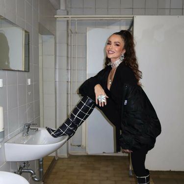 Severina u čizmama modne kuće Balenciaga - 2